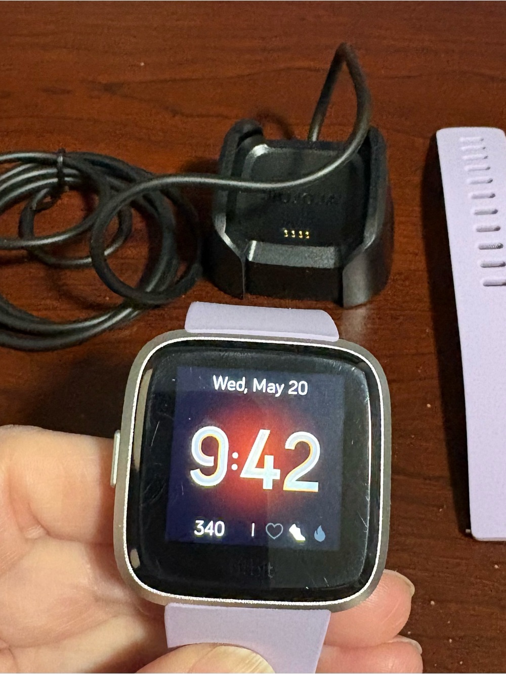 Fitbit Versa Lite Smartwatch in Lilac